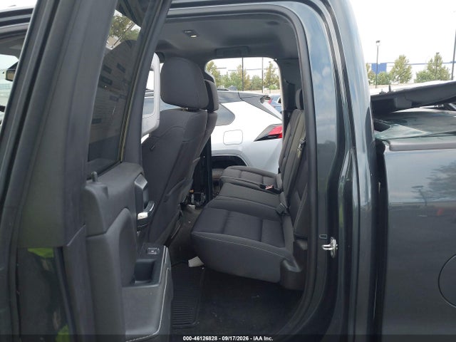 46126828 :رقم المزاد ، 1GCVKREC7JZ261677 vin ، 2018 Chevrolet Silverado 1500 2lt مزاد بيع