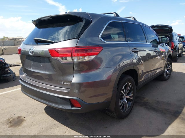 Toyota Highlander Le Plus 2019 5TDBZRFH5KS729904 Image 4