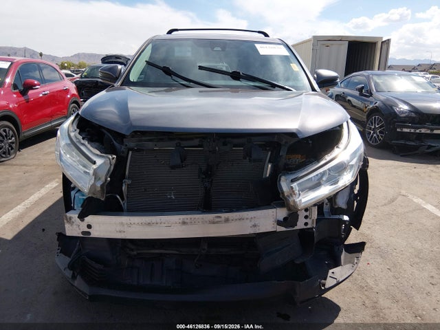 Toyota Highlander Le Plus 2019 5TDBZRFH5KS729904 Image 6