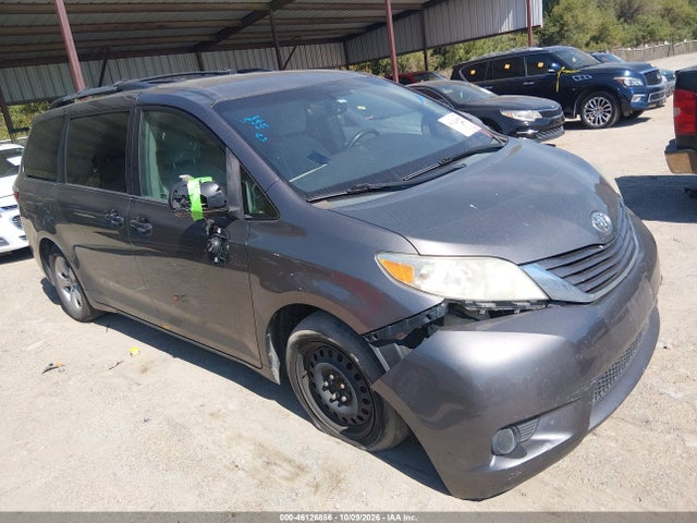 Продажа на аукционе авто 2015 Toyota Sienna Le 8 Passenger, vin: 5TDKK3DC2FS553280, номер лота: 46126856