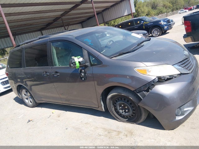 Продажа на аукционе авто 2015 Toyota Sienna Le 8 Passenger, vin: 5TDKK3DC2FS553280, номер лота: 46126856