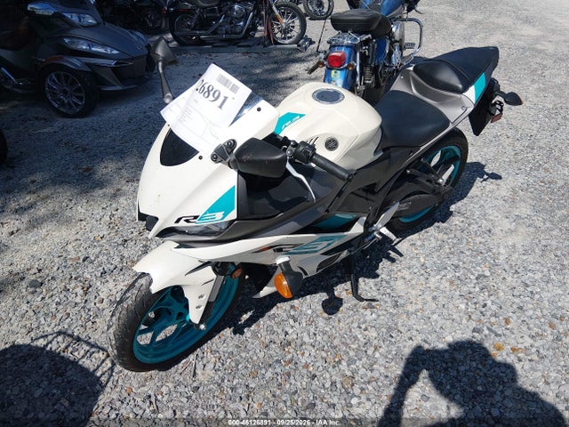 Yamaha Yzfr3 A 2024 MH3RH18Y2RK014145 Image 2