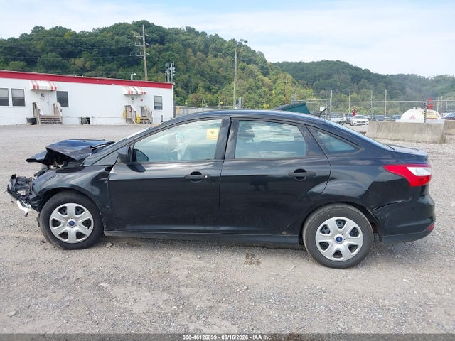 2012 Ford Focus S მანქანა იყიდება აუქციონზე, vin: 1FAHP3E23CL446548, აუქციონის ნომერი: 46126899