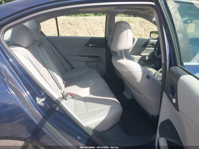 46126960 :رقم المزاد ، 1HGCR2F80HA071251 vin ، 2017 Honda Accord Ex-l مزاد بيع