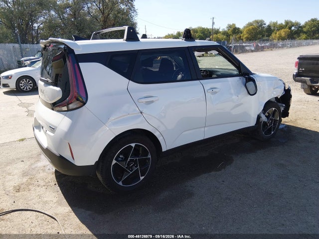 KNDJ33AU8S7934190 KIA SOUL EX