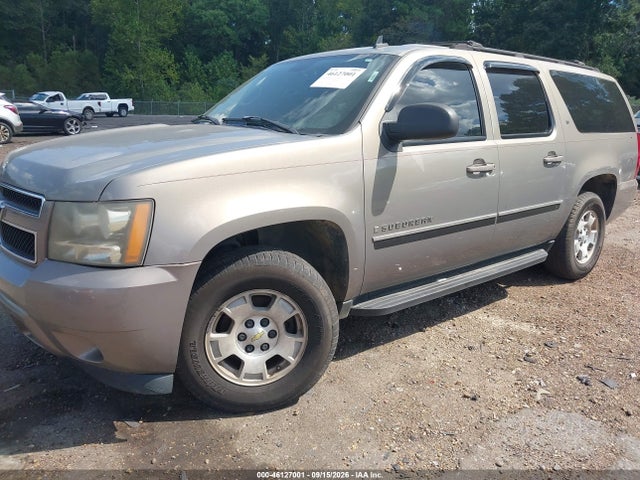 46127001 :رقم المزاد ، 1GNFC16J07J190711 vin ، 2007 Chevrolet Suburban 1500 Lt مزاد بيع