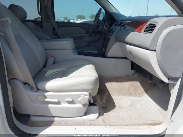 46127006 :رقم المزاد ، 1GNSCBE04ER135397 vin ، 2014 Chevrolet Tahoe Lt مزاد بيع