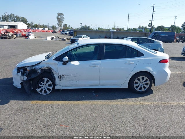 Toyota COROLLA LE 2021 5YFEPMAE0MP153511 Image 14