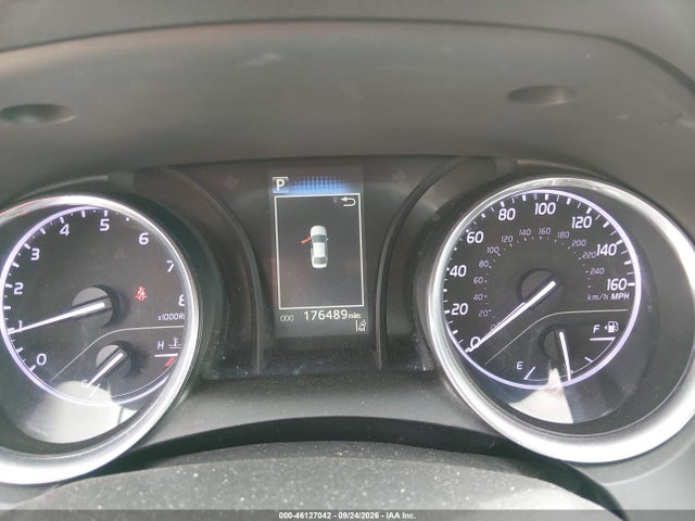 46127042 :رقم المزاد ، 4T1B11HK4JU655138 vin ، 2018 Toyota Camry Le مزاد بيع