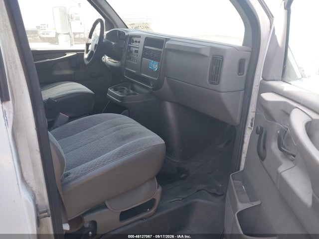 Aukcja sprzedaży 2003 Chevrolet Express Cutaway Base W/c7l/c7n, vin: 1GBJG31U431187233, numer aukcji: 46127067