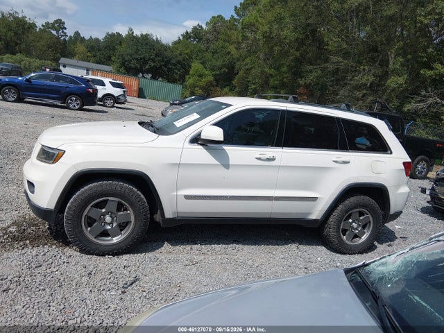 2012 Jeep Grand Cherokee Laredo მანქანა იყიდება აუქციონზე, vin: 1C4RJEAG4CC215607, აუქციონის ნომერი: 46127070