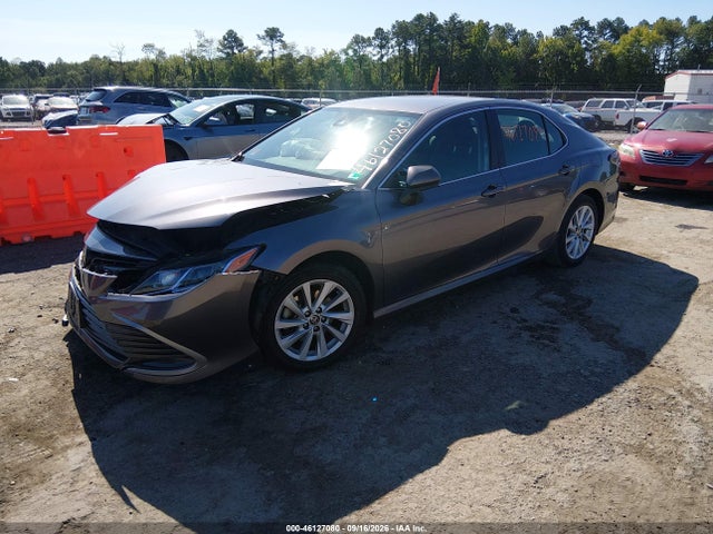46127080 :رقم المزاد ، 4T1C11AK3PU082188 vin ، 2023 Toyota Camry Le مزاد بيع