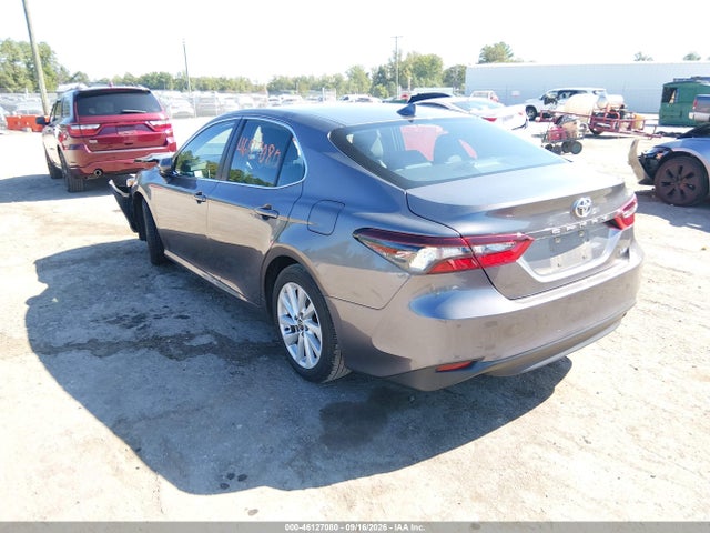 46127080 :رقم المزاد ، 4T1C11AK3PU082188 vin ، 2023 Toyota Camry Le مزاد بيع
