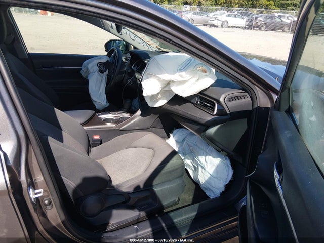 46127080 :رقم المزاد ، 4T1C11AK3PU082188 vin ، 2023 Toyota Camry Le مزاد بيع
