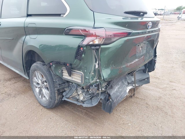 Toyota SIENNA LE 2023 5TDKRKEC8PS140981 Image 18