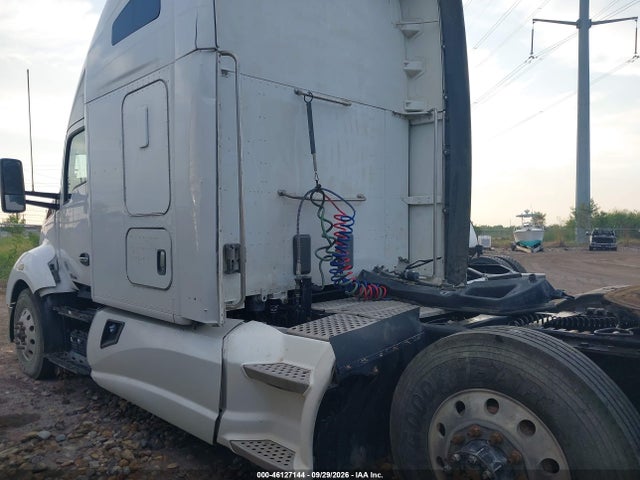 46127144 :رقم المزاد ، 1XKYDP9X0HJ169638 vin ، 2017 Kenworth T680 مزاد بيع