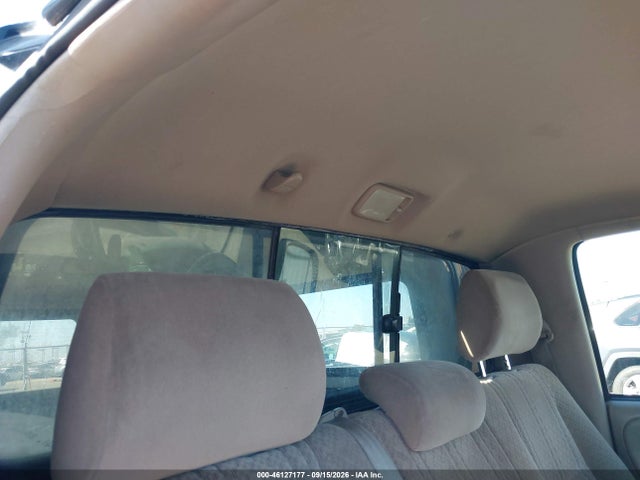 46127177 :رقم المزاد ، 5TBKT42165S472505 vin ، 2005 Toyota Tundra Base V8 مزاد بيع