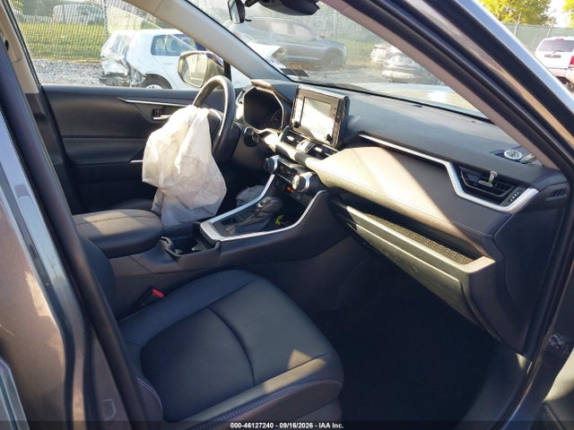46127240 :رقم المزاد ، 2T3A1RFV7KC028984 vin ، 2019 Toyota Rav4 Xle Premium مزاد بيع