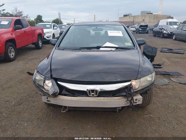 Продажа на аукционе авто 2010 Honda Civic Lx, vin: 2HGFA1F52AH585937, номер лота: 46127300