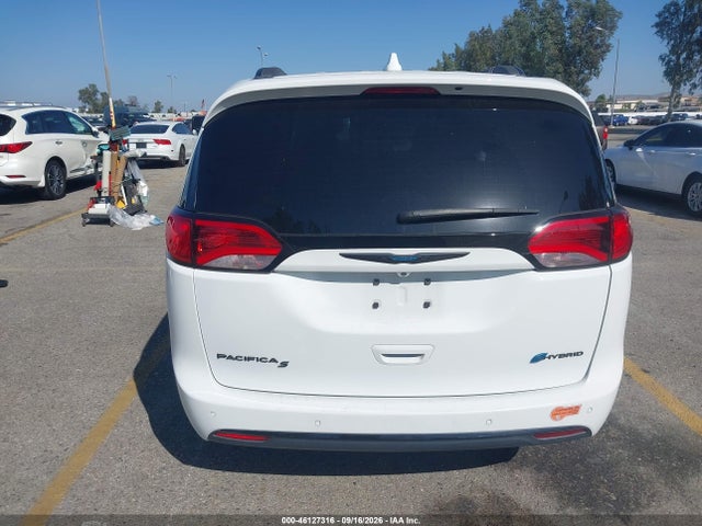 Chrysler Pacifica Hybrid Touring L 2020 2C4RC1L74LR196211 Image 18
