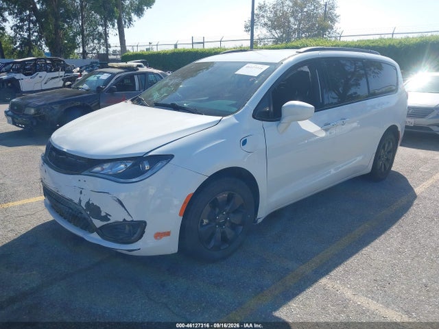 Chrysler Pacifica Hybrid Touring L 2020 2C4RC1L74LR196211 Image 2