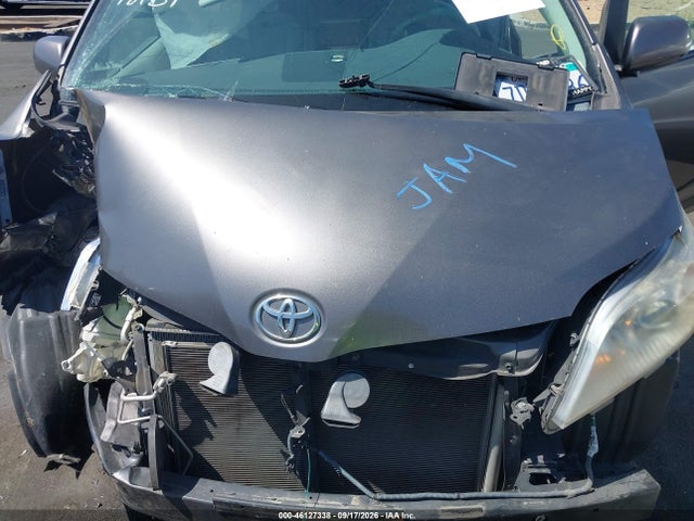 Продаж на аукціоні авто 2014 Toyota Sienna Le V6 8 Passenger, vin: 5TDKK3DC0ES444573, номер лоту: 46127338