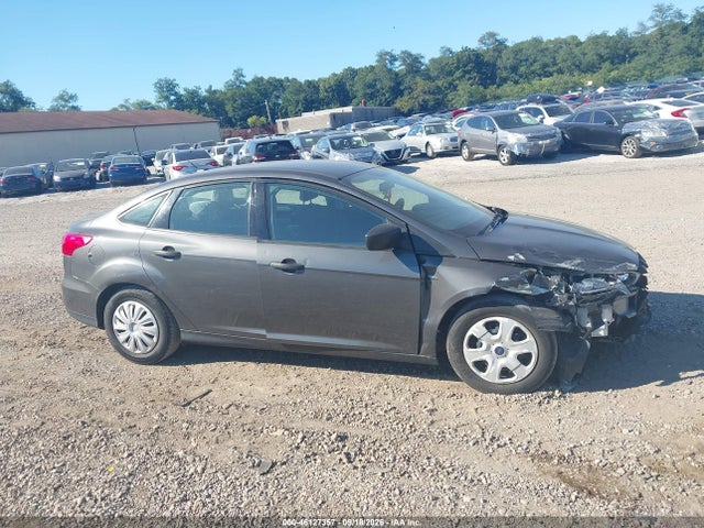 46127357 :رقم المزاد ، 1FADP3E20JL237702 vin ، 2018 Ford Focus S مزاد بيع