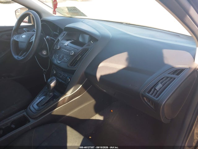 46127357 :رقم المزاد ، 1FADP3E20JL237702 vin ، 2018 Ford Focus S مزاد بيع
