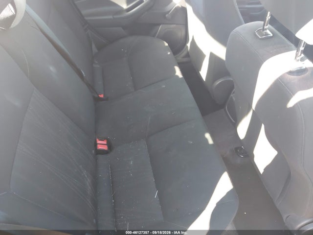 46127357 :رقم المزاد ، 1FADP3E20JL237702 vin ، 2018 Ford Focus S مزاد بيع