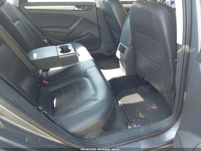 Продаж на аукціоні авто 2015 Volkswagen Passat 1.8t Limited Edition, vin: 1VWAT7A34FC099858, номер лоту: 46127358