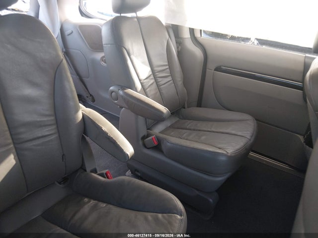 46127415 :رقم المزاد ، KNDMH4C70E6550040 vin ، 2014 Kia Sedona Ex مزاد بيع