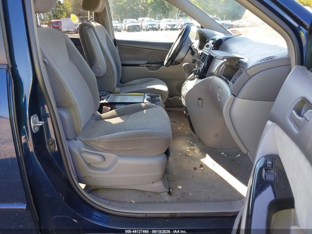46127460 :رقم المزاد ، 5TDZA23C54S070666 vin ، 2004 Toyota Sienna Le مزاد بيع