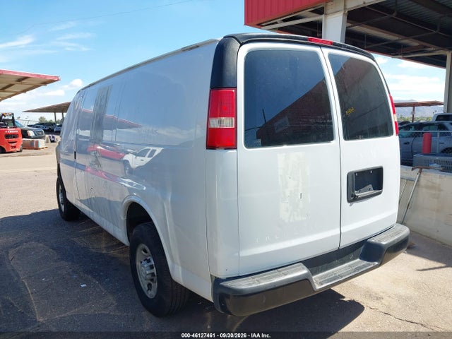 Chevrolet Express 2500 Work Van 2017 1GCWGAFF3H1105046 Image 3