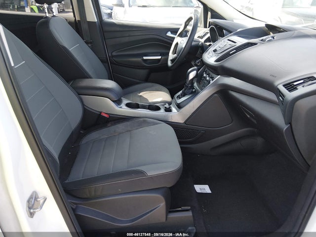 46127548 :رقم المزاد ، 1FMCU0GX7FUB46073 vin ، 2015 Ford Escape Se مزاد بيع