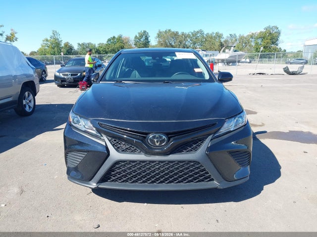 2019 Toyota Camry Se მანქანა იყიდება აუქციონზე, vin: 4T1B11HK2KU264295, აუქციონის ნომერი: 46127572