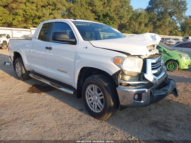 46127576 :رقم المزاد ، 5TFRM5F12GX105195 vin ، 2016 Toyota Tundra Sr5 4.6l V8 مزاد بيع