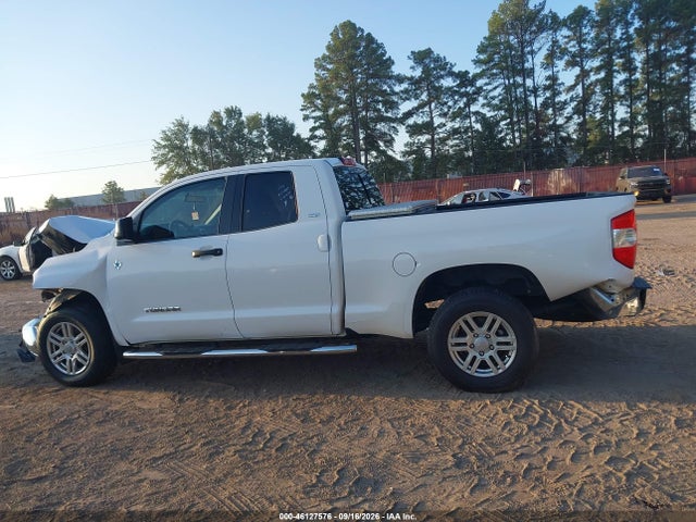 46127576 :رقم المزاد ، 5TFRM5F12GX105195 vin ، 2016 Toyota Tundra Sr5 4.6l V8 مزاد بيع