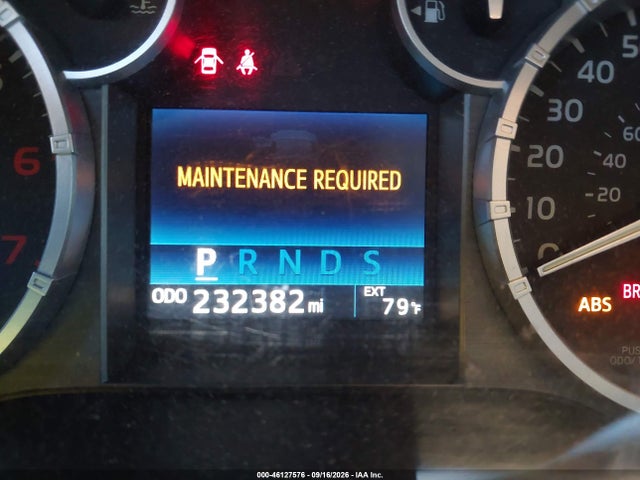 46127576 :رقم المزاد ، 5TFRM5F12GX105195 vin ، 2016 Toyota Tundra Sr5 4.6l V8 مزاد بيع