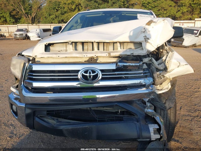 46127576 :رقم المزاد ، 5TFRM5F12GX105195 vin ، 2016 Toyota Tundra Sr5 4.6l V8 مزاد بيع