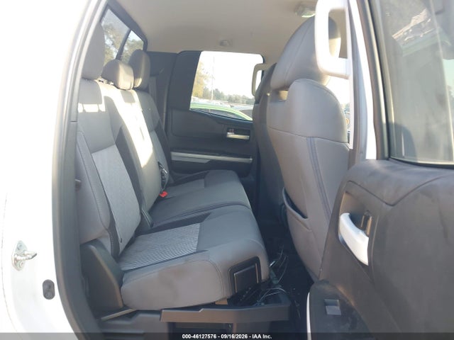 46127576 :رقم المزاد ، 5TFRM5F12GX105195 vin ، 2016 Toyota Tundra Sr5 4.6l V8 مزاد بيع