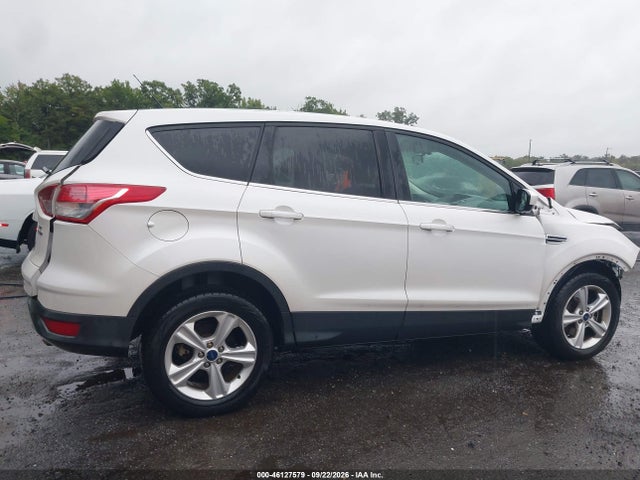 Продажа на аукционе авто 2016 Ford Escape Se, vin: 1FMCU9GX7GUB31577, номер лота: 46127579