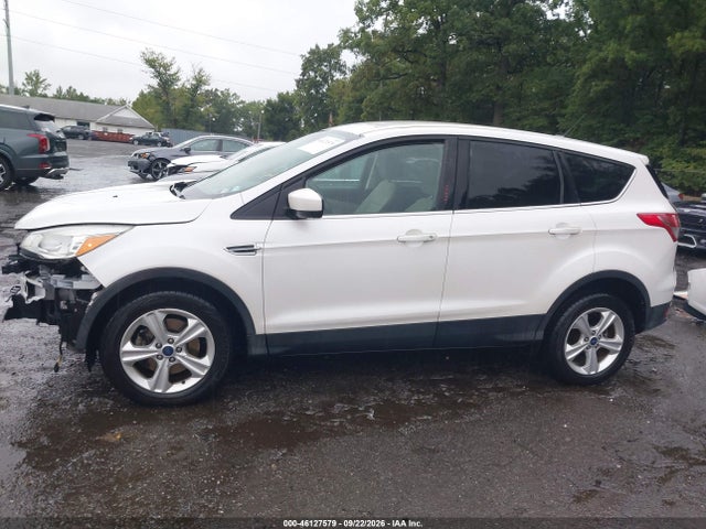 Продажа на аукционе авто 2016 Ford Escape Se, vin: 1FMCU9GX7GUB31577, номер лота: 46127579