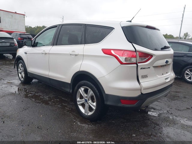 Продажа на аукционе авто 2016 Ford Escape Se, vin: 1FMCU9GX7GUB31577, номер лота: 46127579