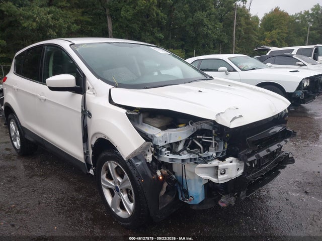 Продажа на аукционе авто 2016 Ford Escape Se, vin: 1FMCU9GX7GUB31577, номер лота: 46127579