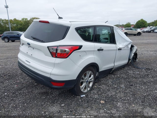 46127591 :رقم المزاد ، 1FMCU0F73HUE29610 vin ، 2017 Ford Escape S مزاد بيع