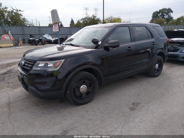 Ford Police Interceptor Utility 2019 1FM5K8AR4KGA29308 Image 2