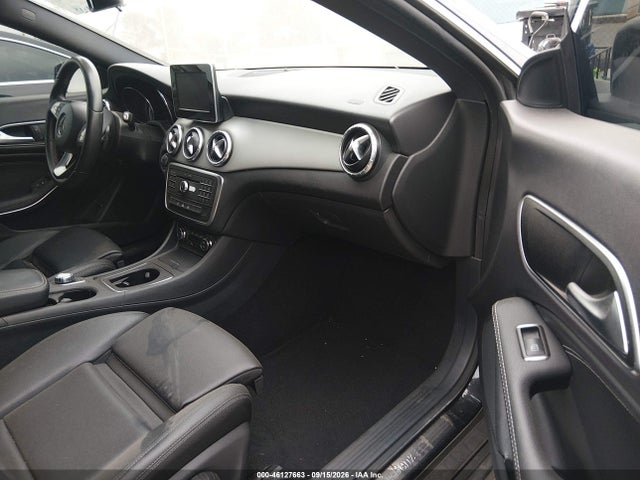 2016 Mercedes-benz Cla 250 4matic მანქანა იყიდება აუქციონზე, vin: WDDSJ4GB2GN373368, აუქციონის ნომერი: 46127663