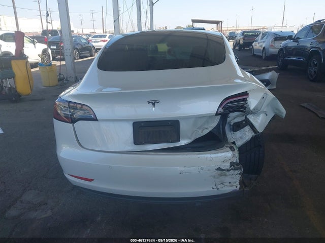 2018 Tesla Model 3 მანქანა იყიდება აუქციონზე, vin: 5YJ3E1EA6JF162143, აუქციონის ნომერი: 46127684