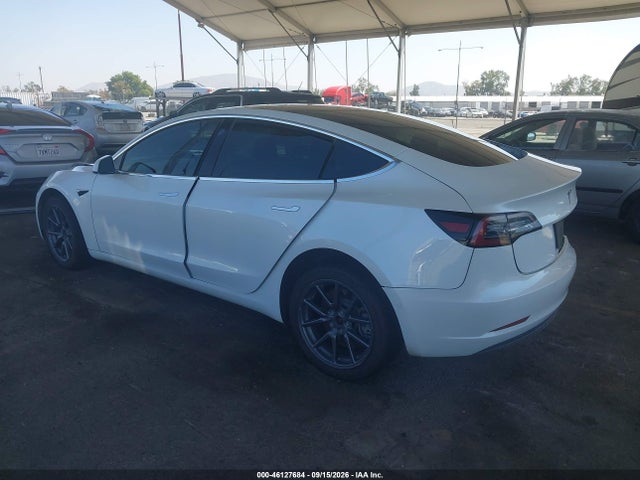 2018 Tesla Model 3 მანქანა იყიდება აუქციონზე, vin: 5YJ3E1EA6JF162143, აუქციონის ნომერი: 46127684