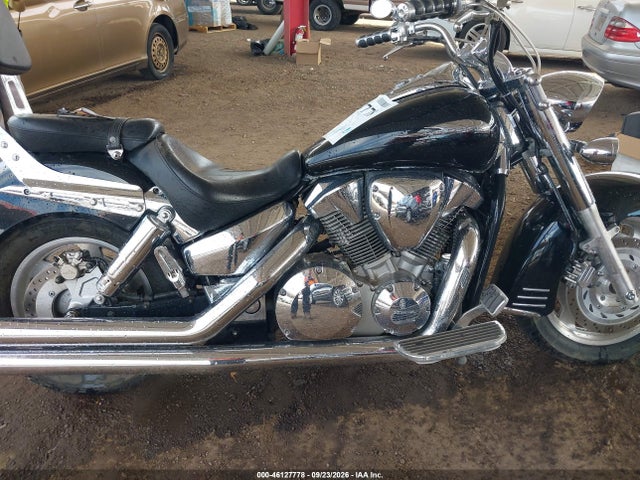 46127778 :رقم المزاد ، 1HFSC52375A204855 vin ، 2005 Honda Vtx1300 R مزاد بيع